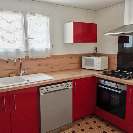 Maison, Terrasse, Parking, 4lits, Et Canapé Lit, 7personnes