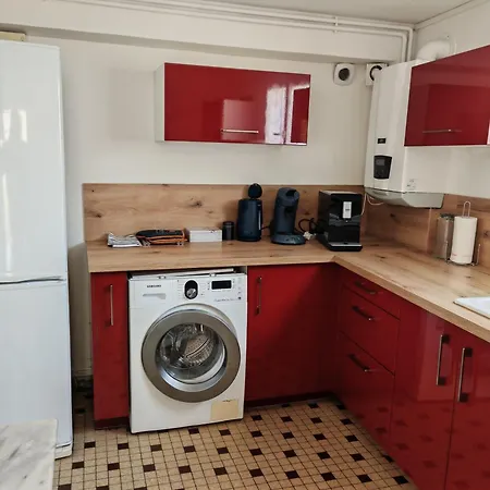 Maison, Terrasse, Parking, 4lits, Et Canapé Lit, 7personnes