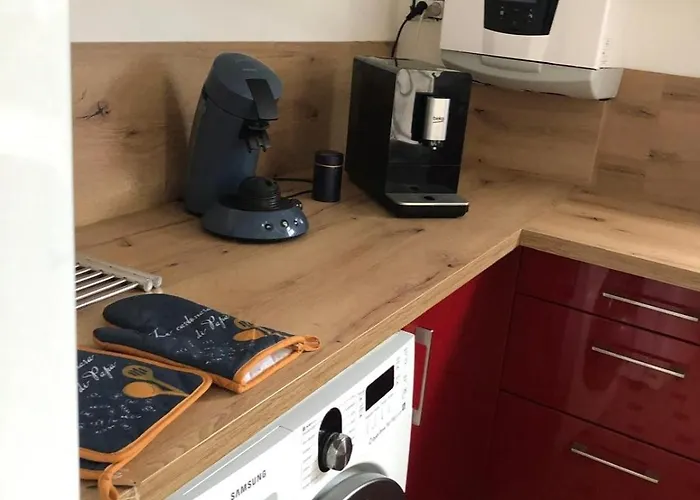 Dom wakacyjny Maison, Terrasse, Parking, 4lits, Et Canape Lit, 7personnes Poitiers